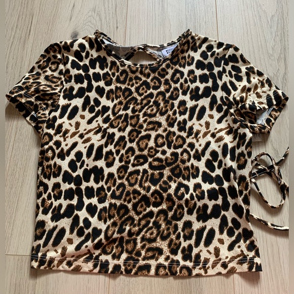 Backless leopard print crop top - Picture 2 of 5